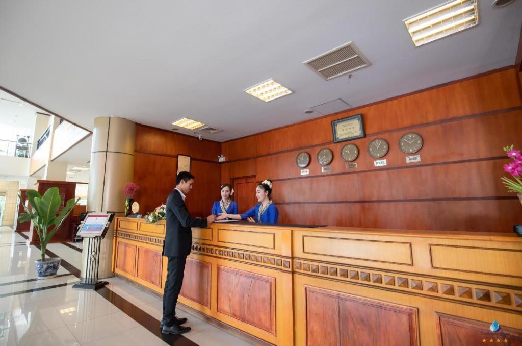Vientiane Plaza Hotel Eksteriør billede