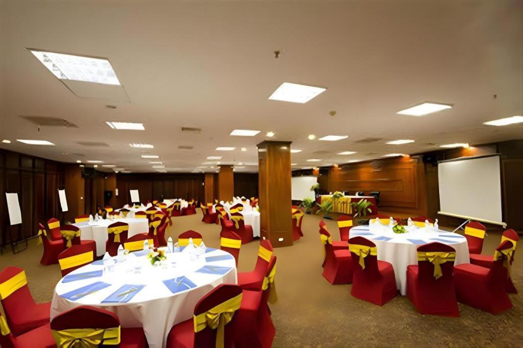 Vientiane Plaza Hotel Eksteriør billede